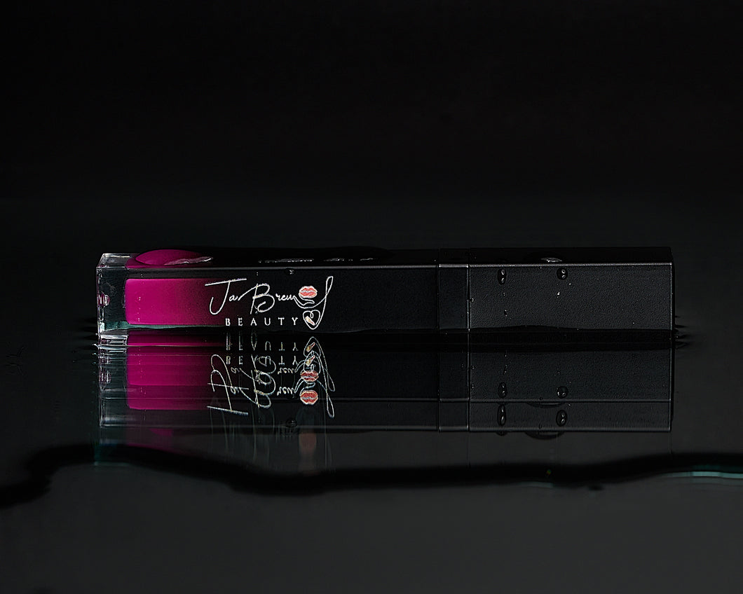 MUJER Long-Wear Liquid Lipstick